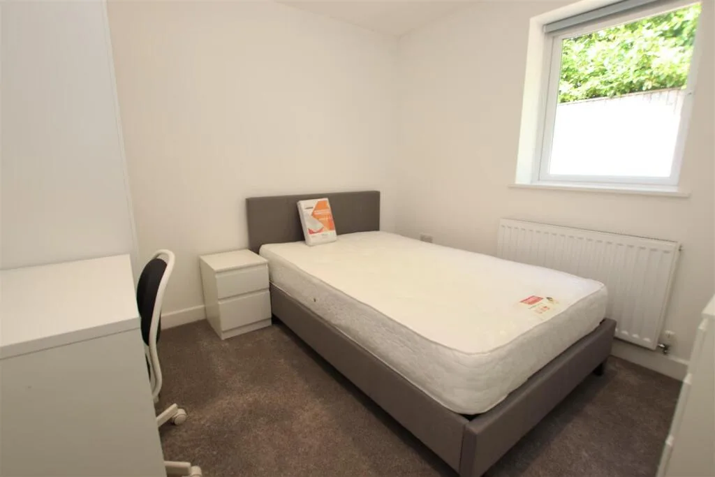 1 bedroom detached house for rent
