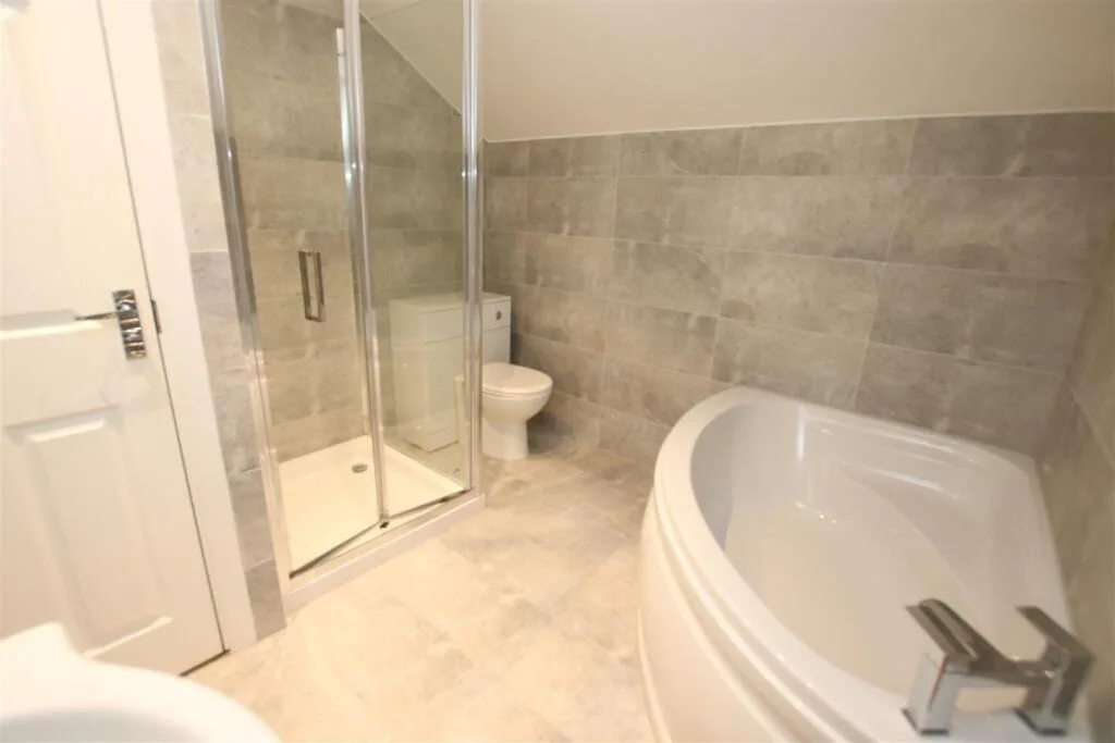 1 bedroom detached house for rent
