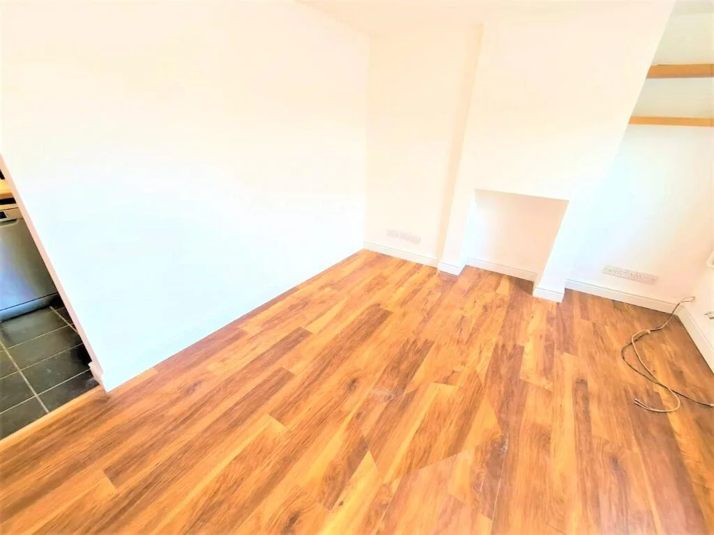 2 bedroom terraced house for rent
