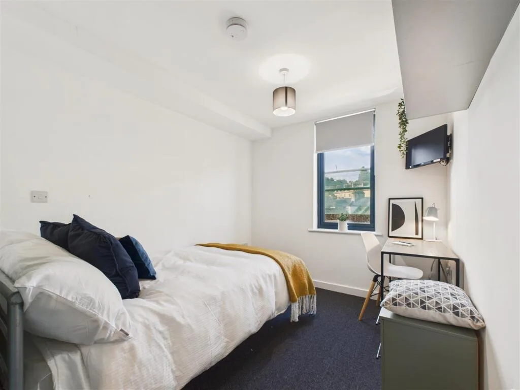 1 bedroom house share for rent