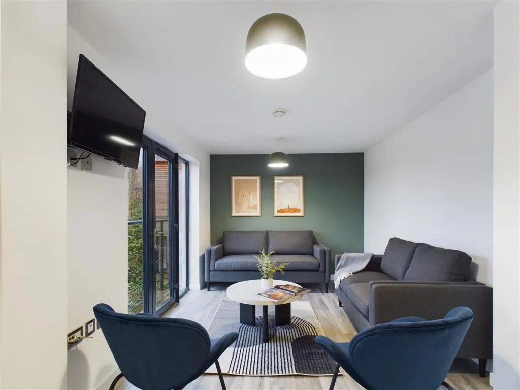 1 bedroom house share for rent