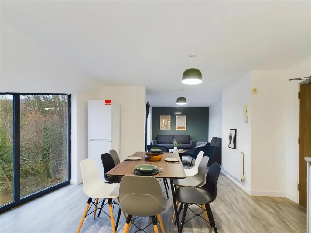1 bedroom house share for rent