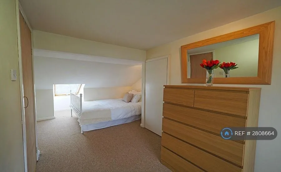 5 bedroom terraced house for rent
