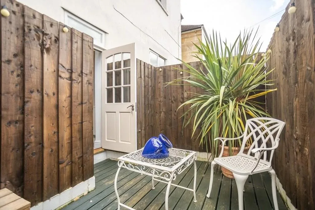 Studio flat for rent