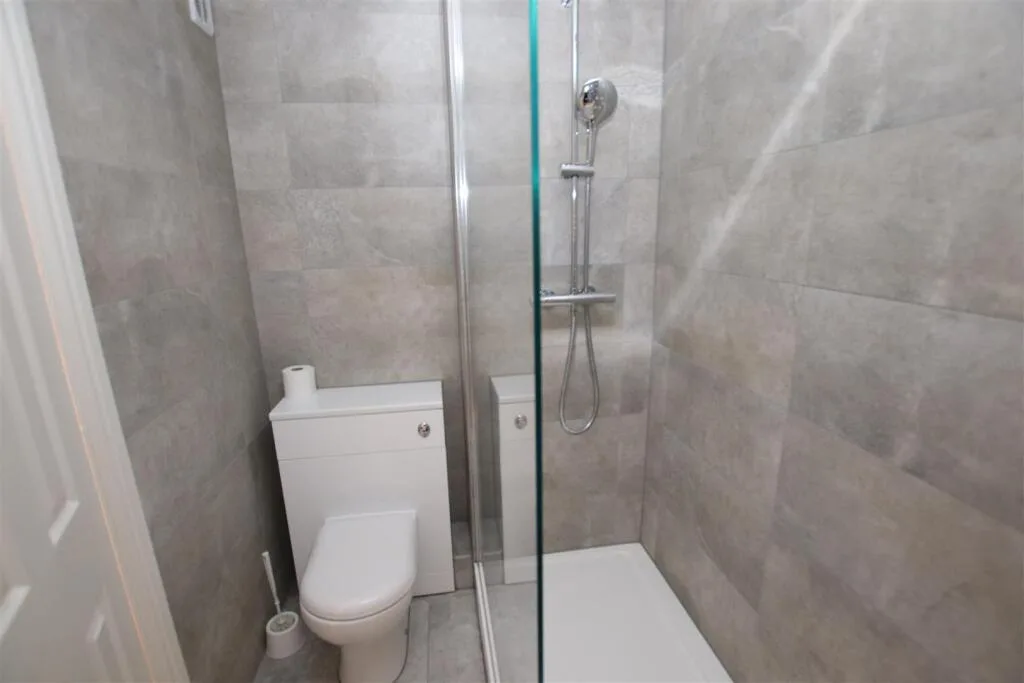 1 bedroom end of terrace house for rent