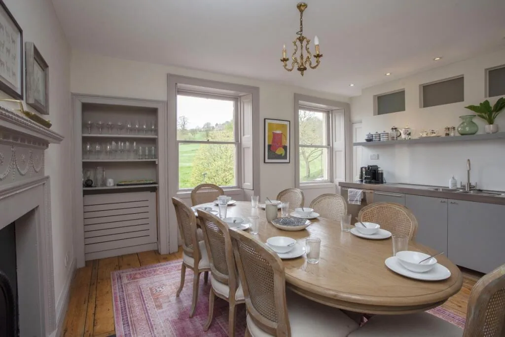 4 bedroom semi-detached house for rent