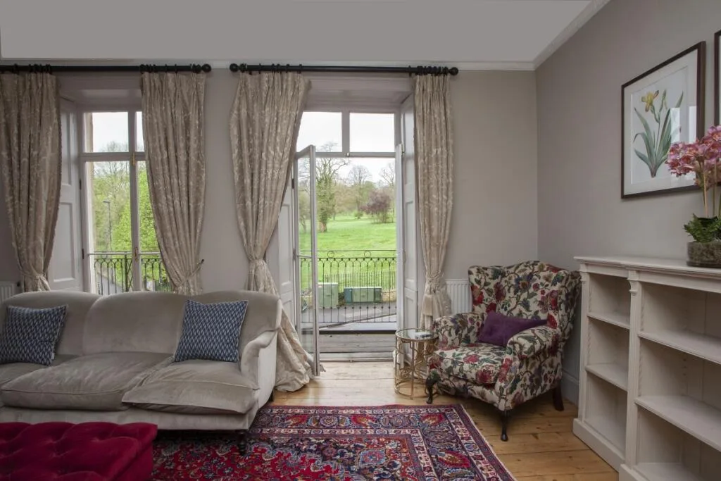 4 bedroom semi-detached house for rent