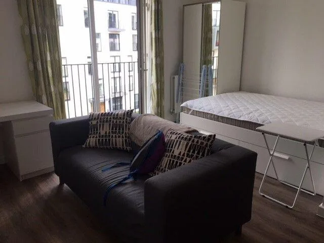 Studio flat for rent