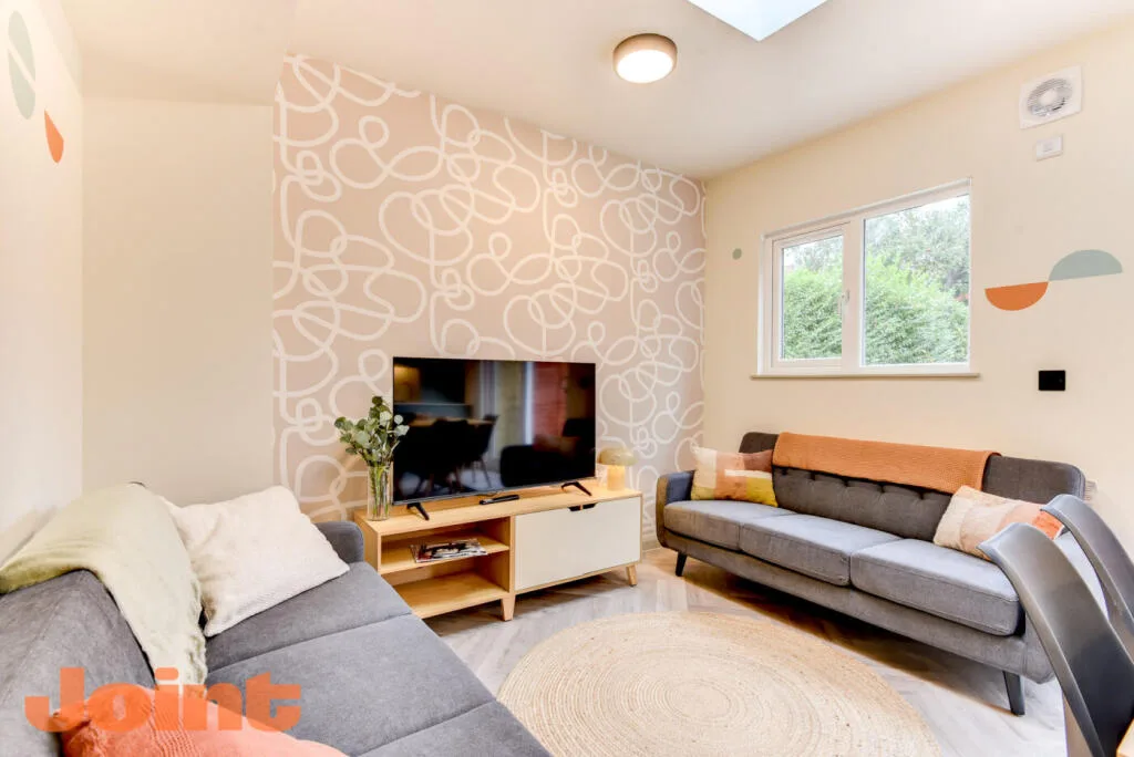 1 bedroom house share for rent