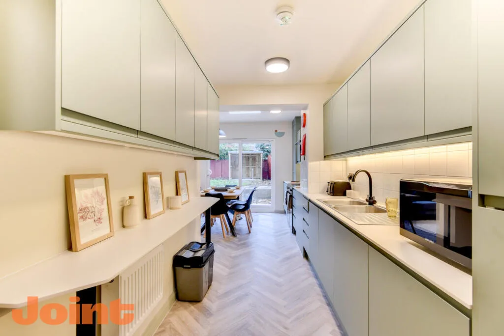 1 bedroom house share for rent