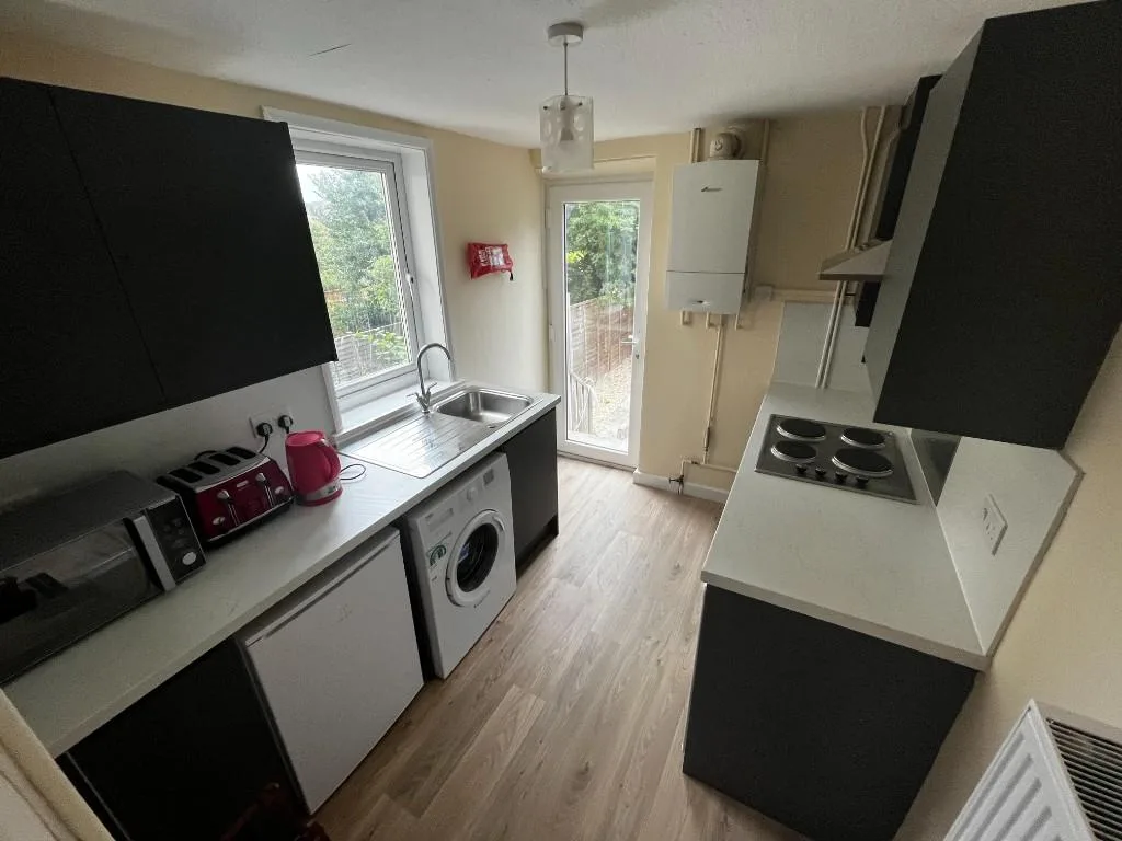 4 bedroom terraced house for rent