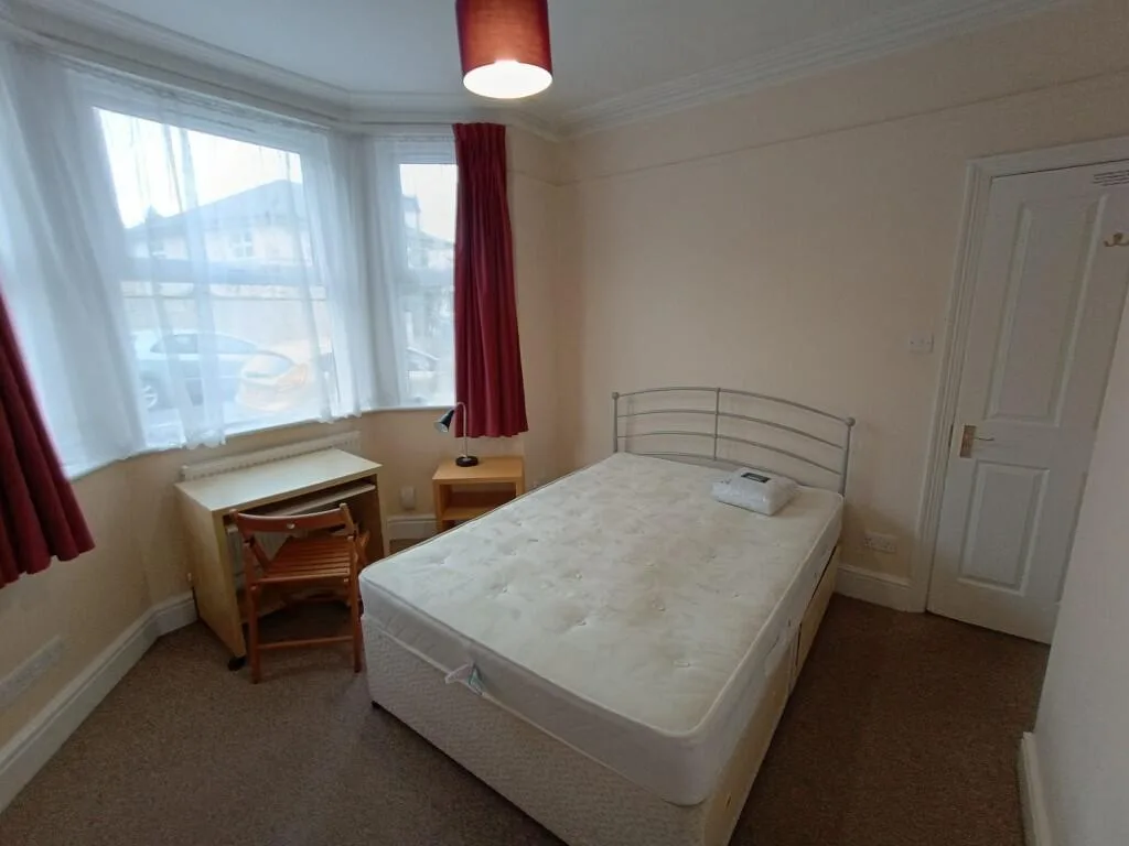 5 bedroom terraced house for rent