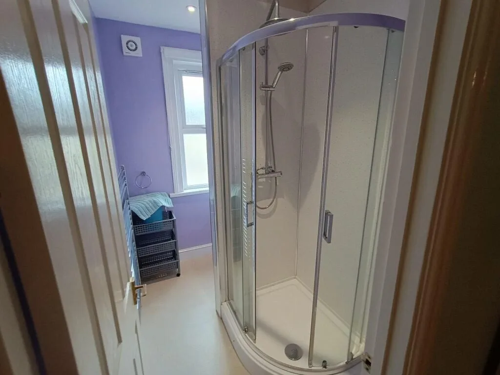 5 bedroom terraced house for rent