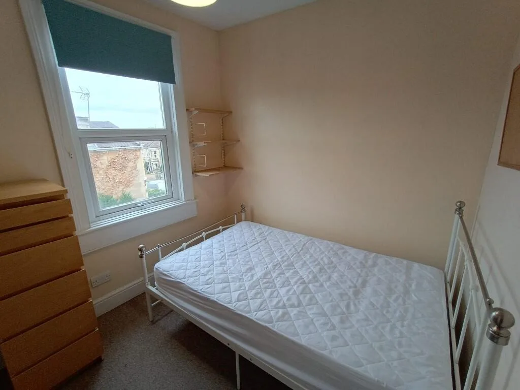 5 bedroom terraced house for rent
