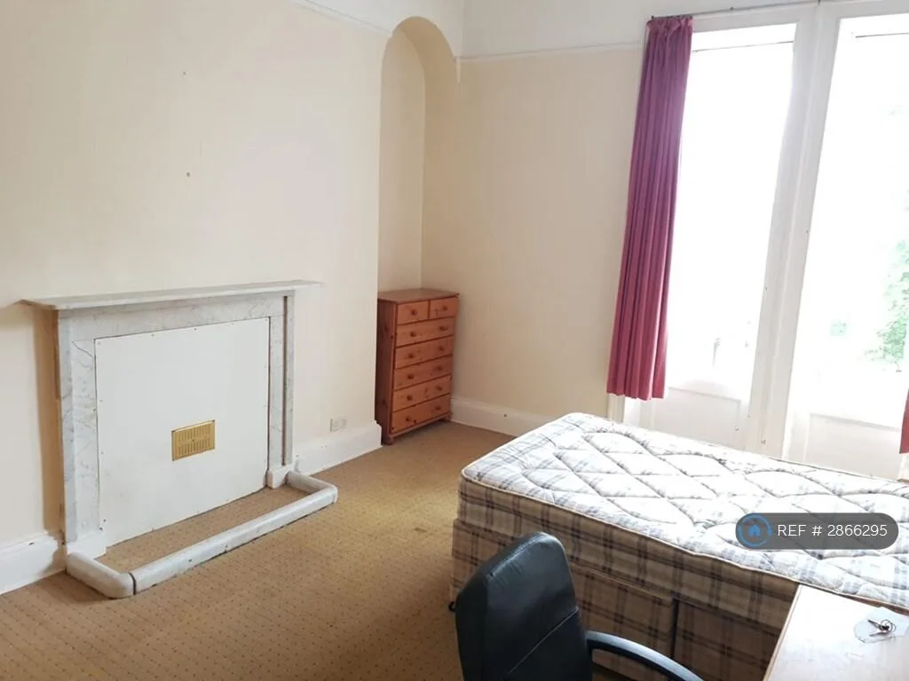 4 bedroom maisonette for rent