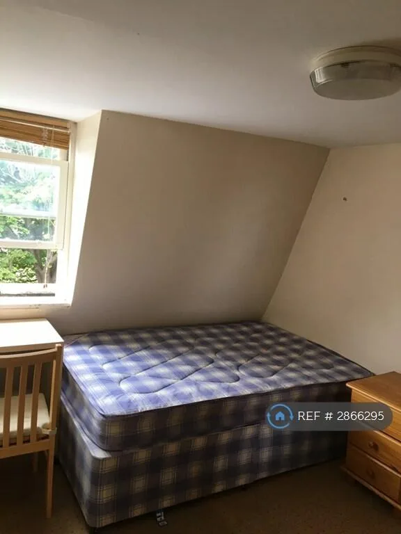 4 bedroom maisonette for rent
