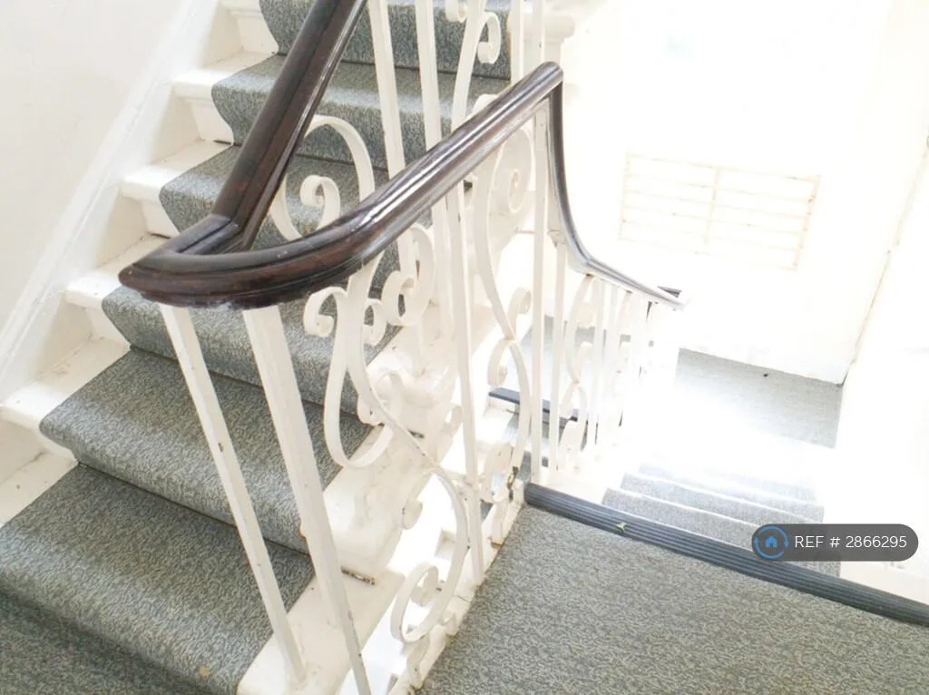 4 bedroom maisonette for rent