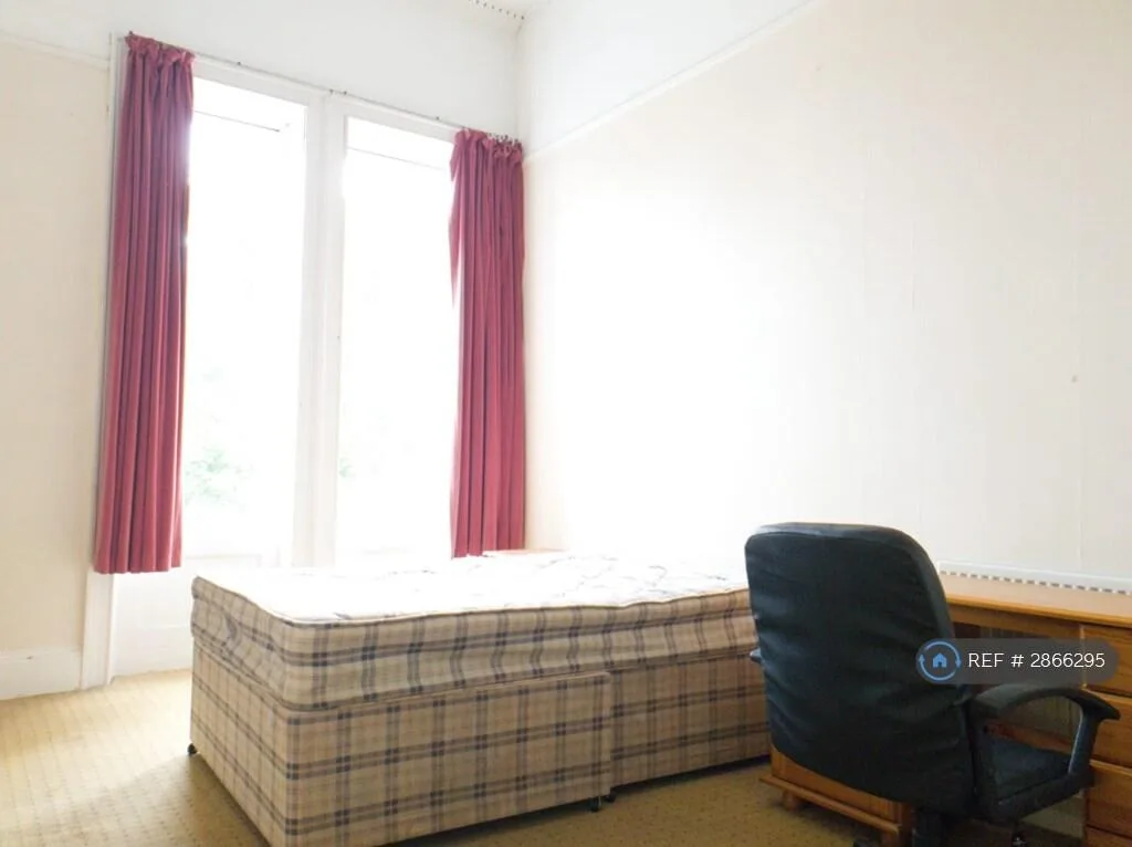 4 bedroom maisonette for rent