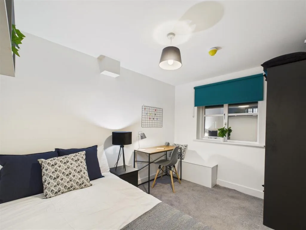 1 bedroom house share for rent