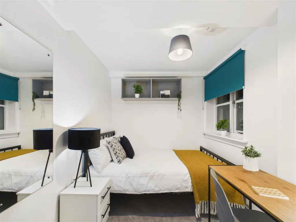 1 bedroom house share for rent