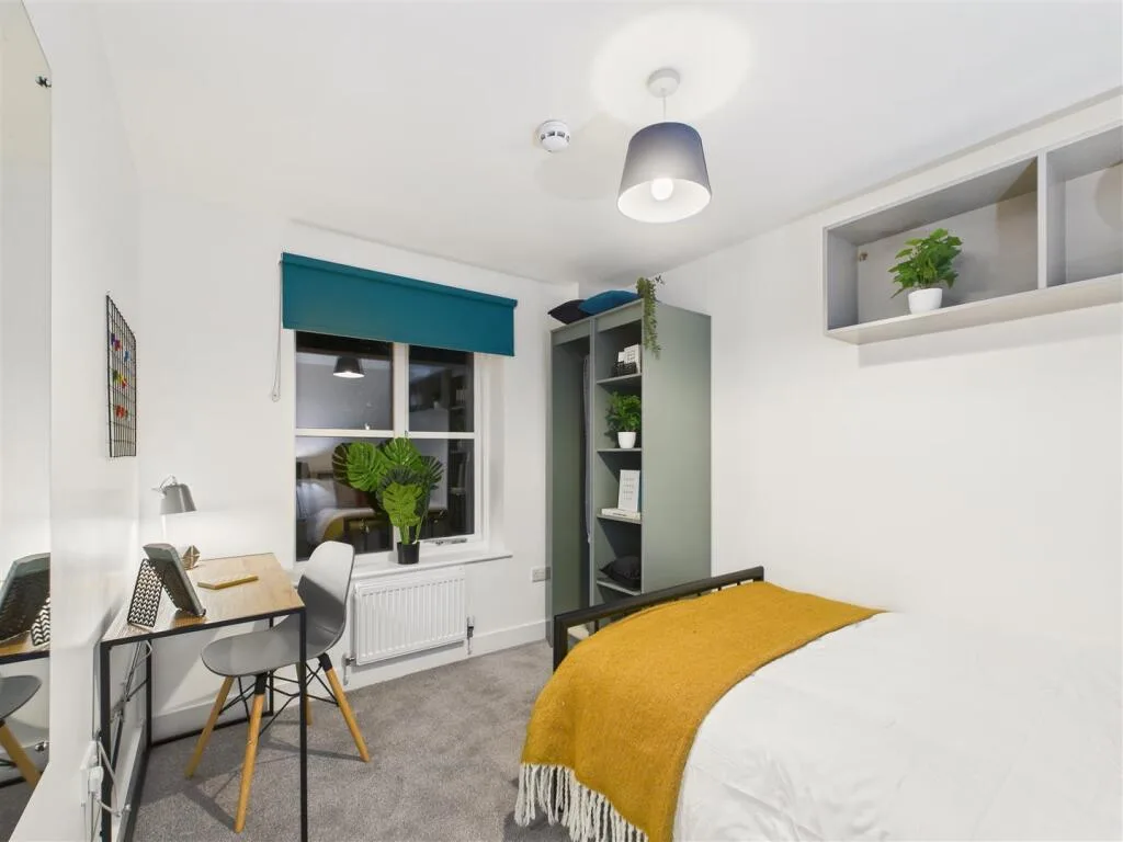 1 bedroom house share for rent