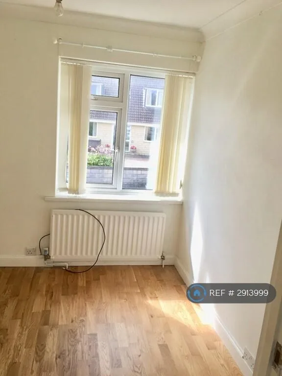 3 bedroom end of terrace house for rent