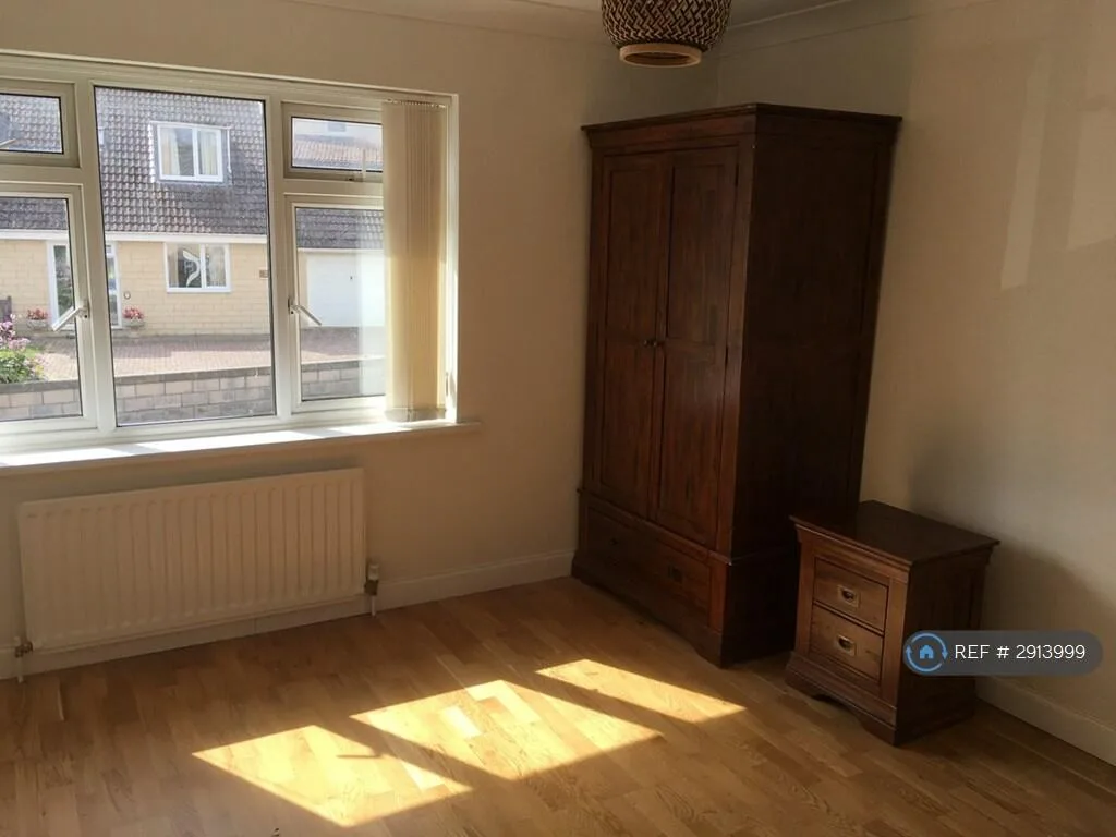 3 bedroom end of terrace house for rent