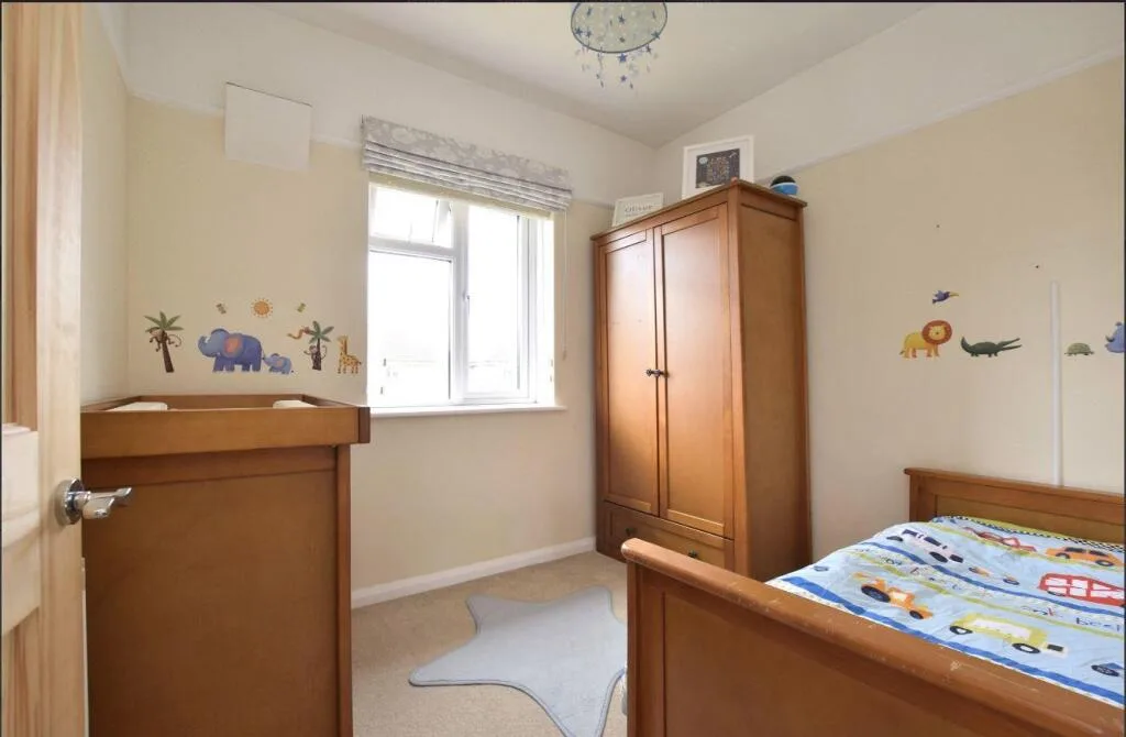 3 bedroom semi-detached house for rent