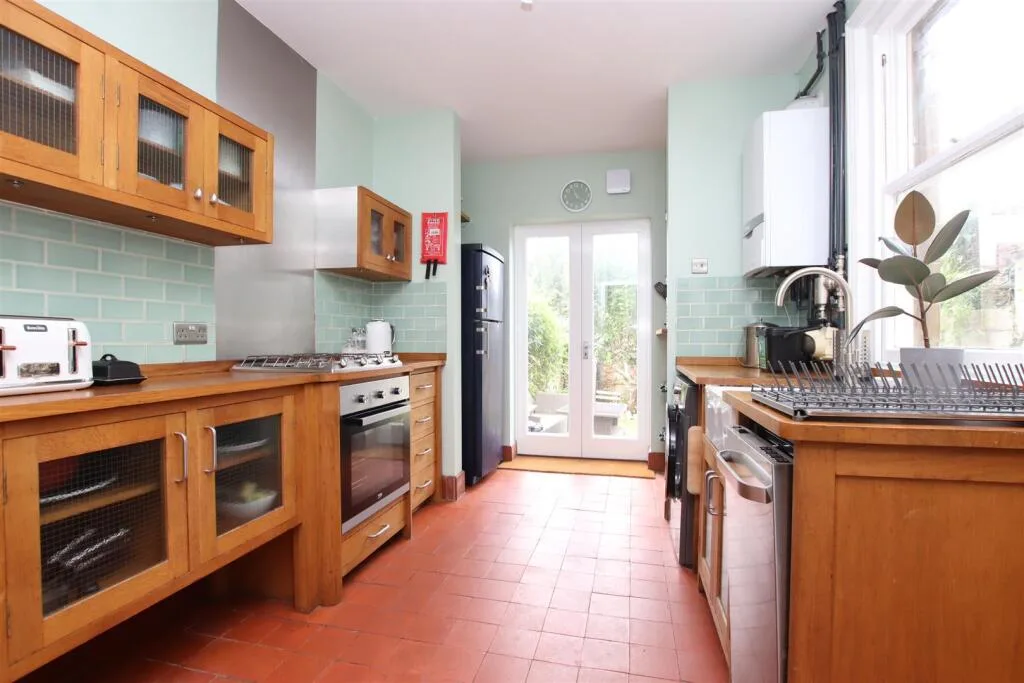 4 bedroom house for rent