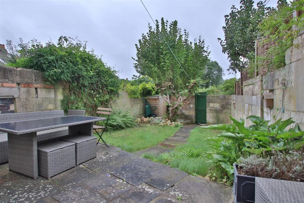 4 bedroom house for rent