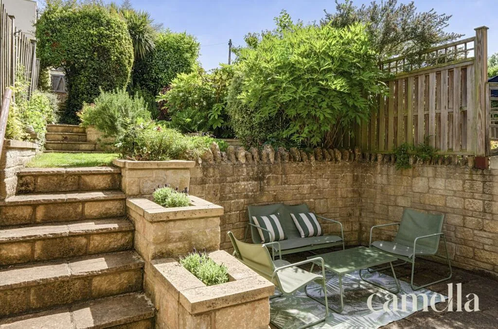 4 bedroom terraced house for rent