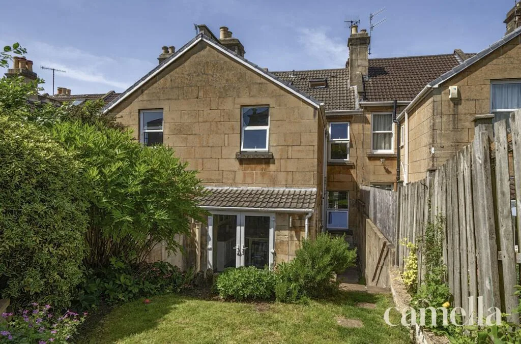 4 bedroom terraced house for rent