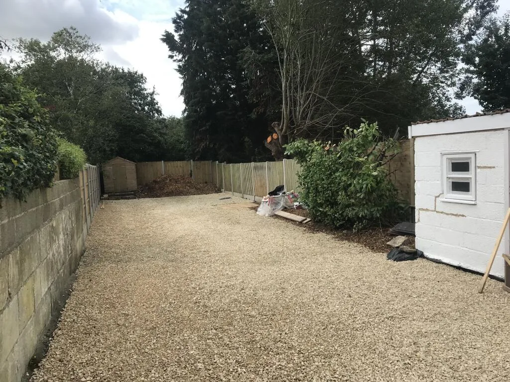 6 bedroom property for rent