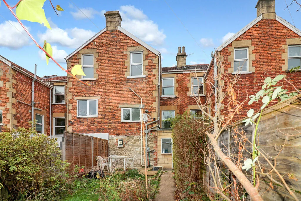 4 bedroom terraced house for rent