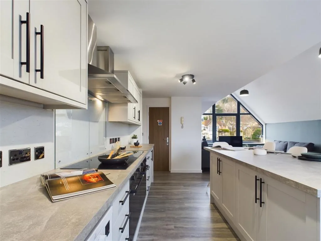 1 bedroom house share for rent