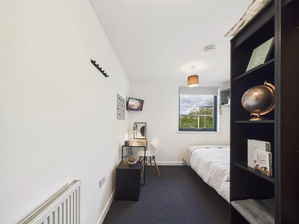 1 bedroom house share for rent