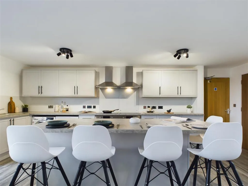 1 bedroom house share for rent