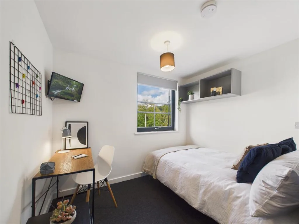 1 bedroom house share for rent