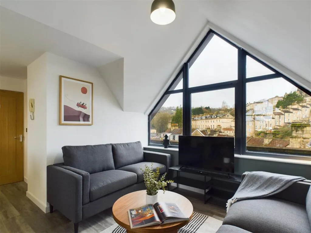 1 bedroom house share for rent