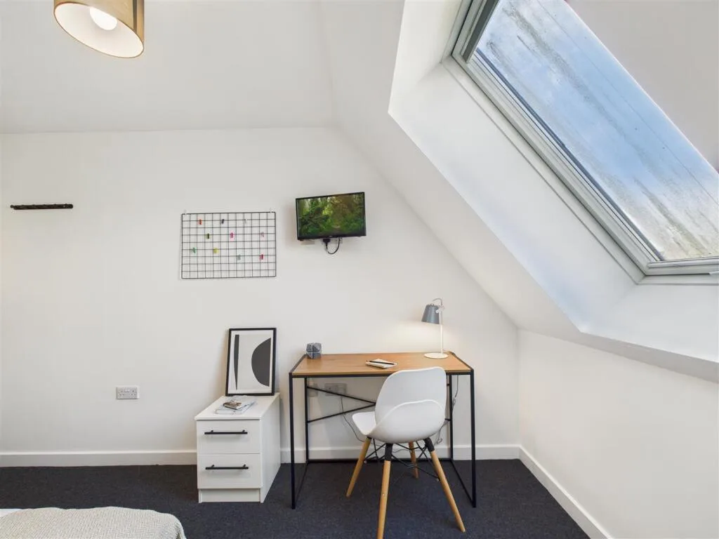 1 bedroom house share for rent