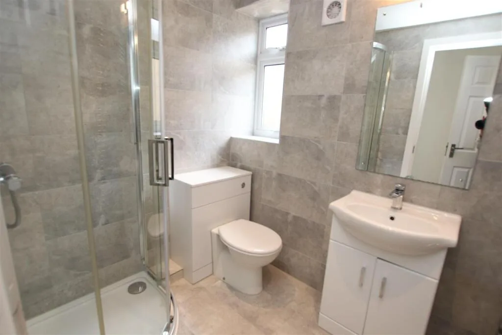 1 bedroom detached house for rent