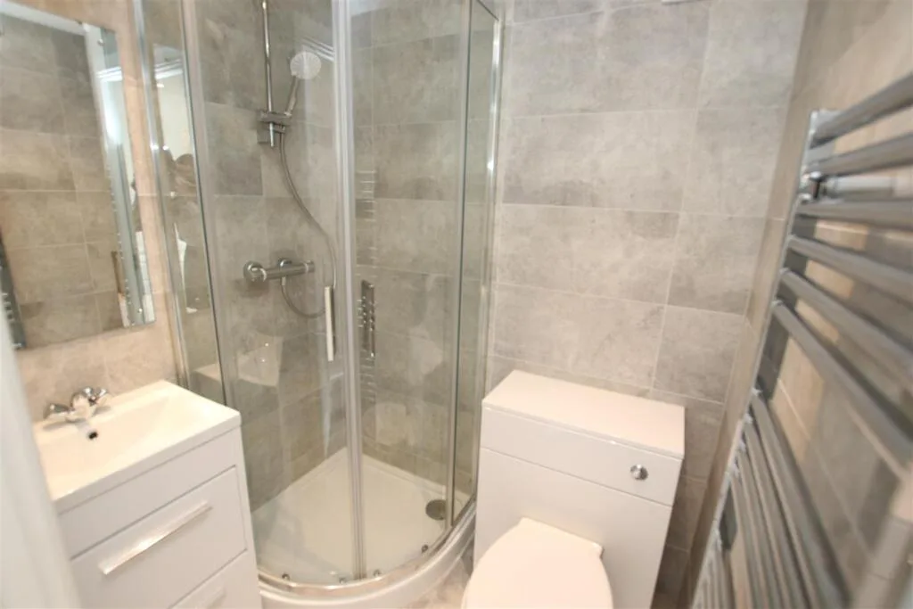 1 bedroom detached house for rent