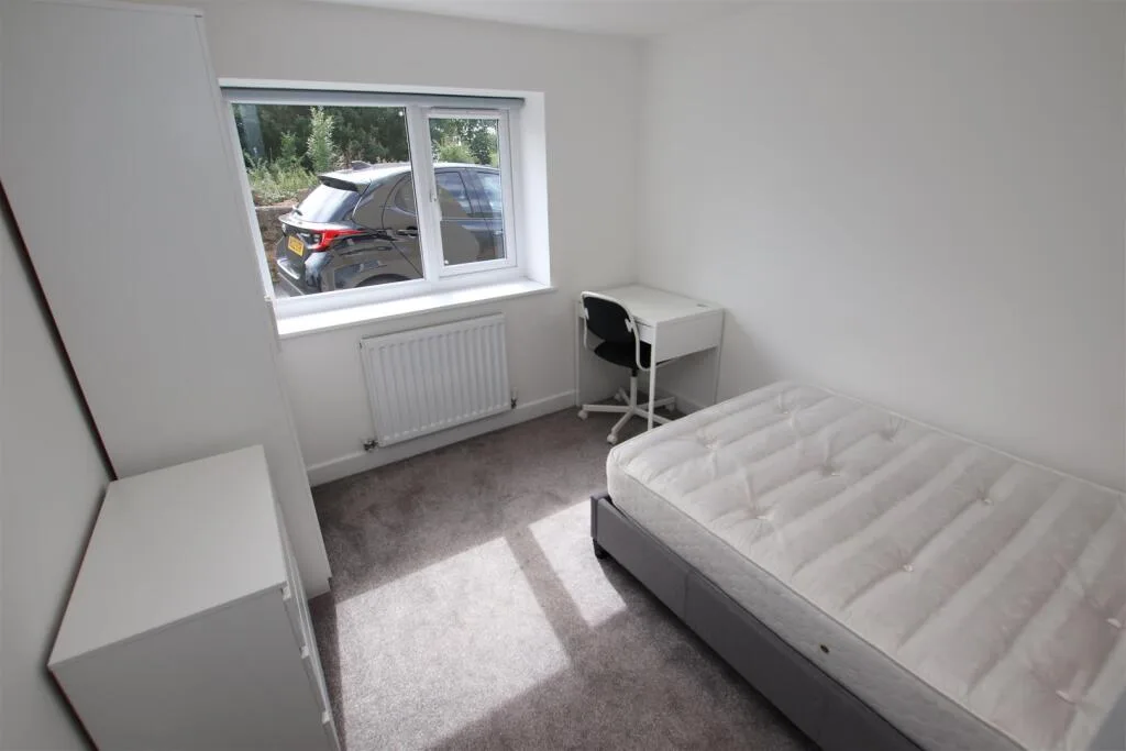 1 bedroom detached house for rent