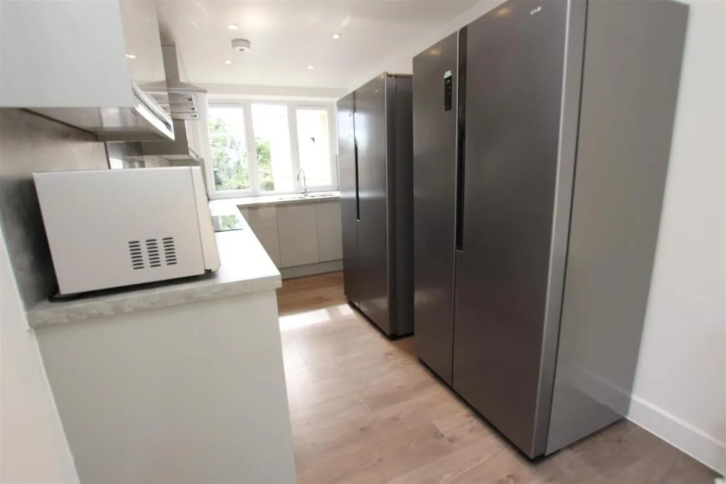 1 bedroom detached house for rent