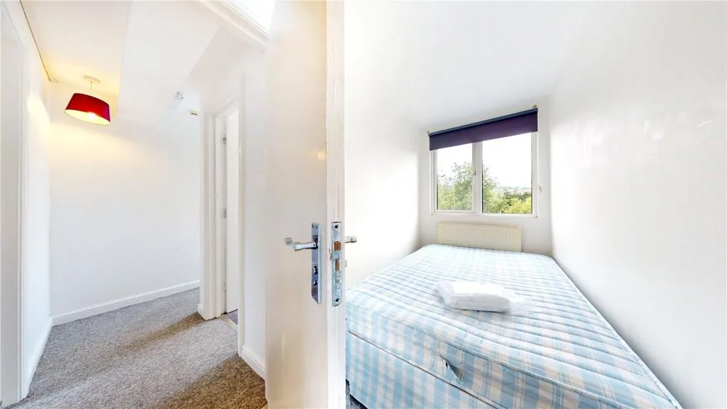 1 bedroom end of terrace house for rent