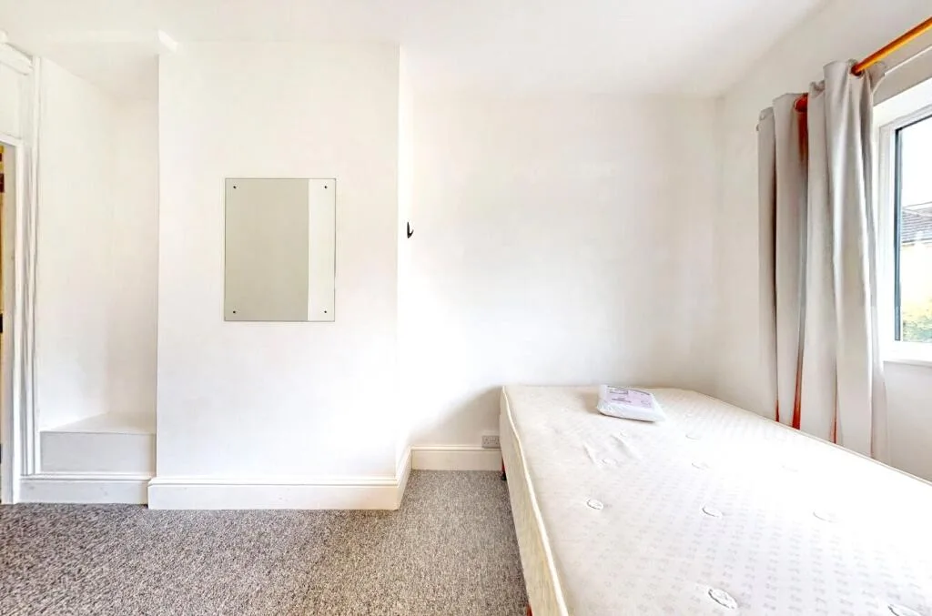 1 bedroom end of terrace house for rent