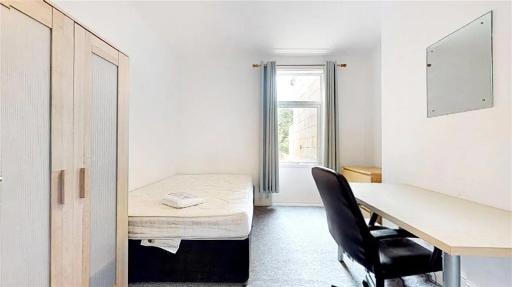 1 bedroom end of terrace house for rent
