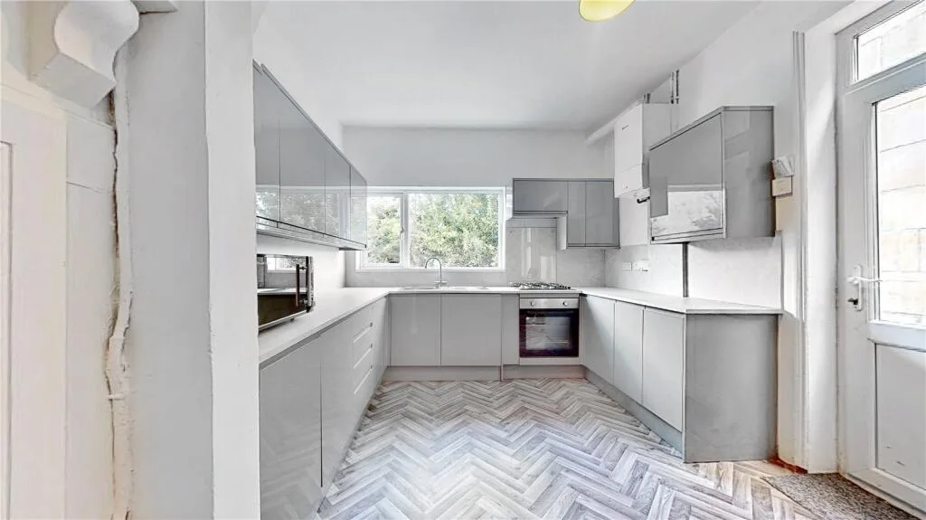 1 bedroom end of terrace house for rent