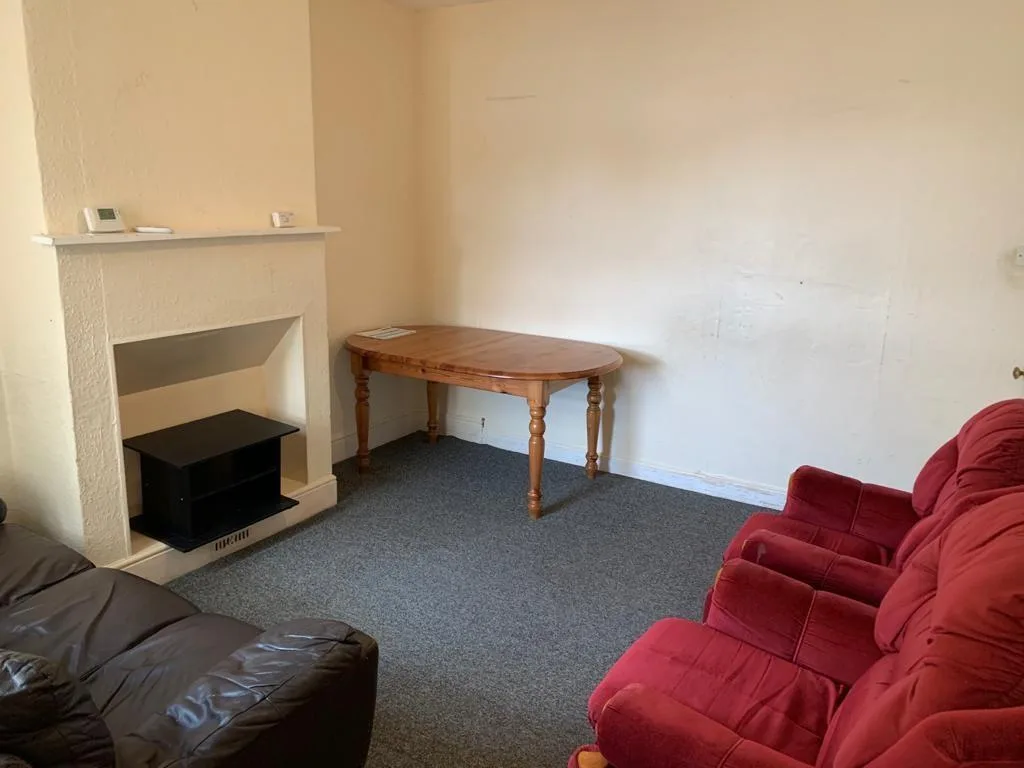 4 bedroom terraced house for rent