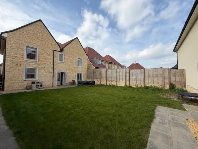 5 bedroom house for rent